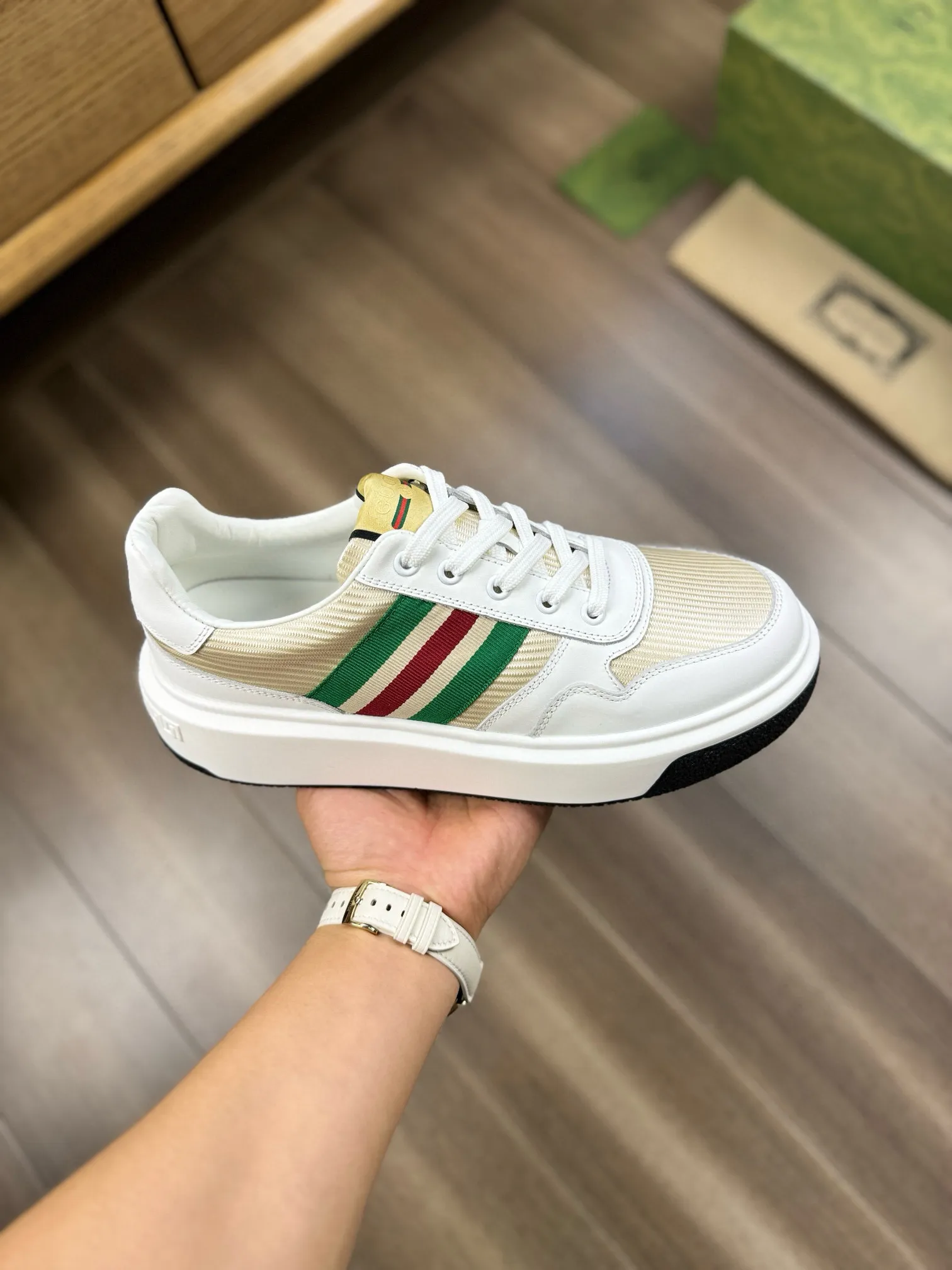 [Gucci] Gucci men's shoes 💰820💰 - High-end quality original order - Upper: 🔝Imported Nappa calfskin·Brand high mercerized cloth·Brand webbing -Inner: water-dyed cowhide, -Outsole: ultra-light T men's shoes💰U foam. Rubber; two-color molded outsole -Ultra-high quality control·Fine workmanship: highlighted (high-end·luxury·grade) -Size: 38-44 (45, can be customized)